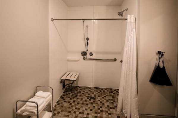 Holiday Inn Express - North Augusta image 12